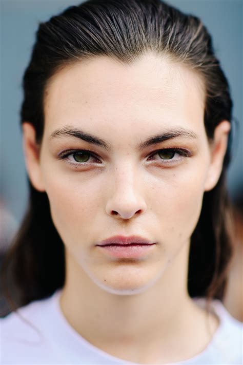 vittoria ceretti face shape.